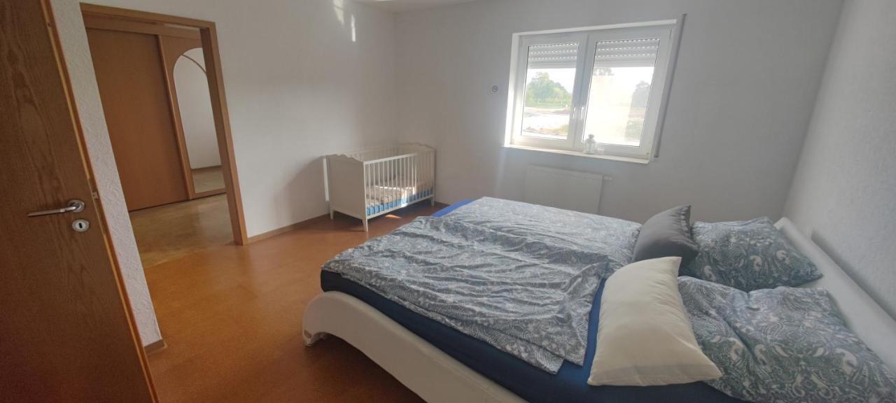 Ferienwohnung Zwischen Rhein Und Schwarzwald Bischweier Luaran gambar